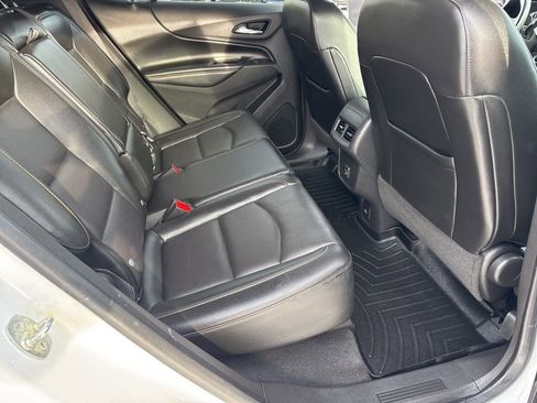 Used 2020 Chevrolet Equinox Premier image 18