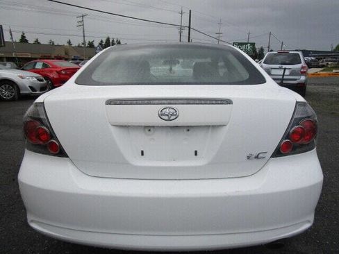 Used 2010 Scion tC image 4
