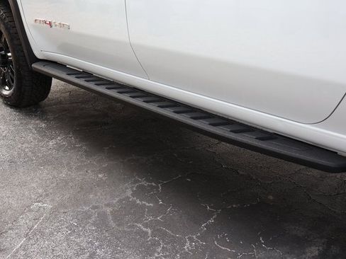 New 2026 GMC Sierra 2500 AT4 w/ AT4 Premium Plus Package image 9