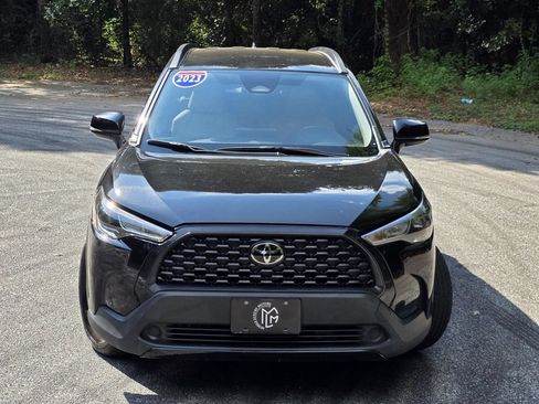 Used 2023 Toyota Corolla Cross LE FWD image 2