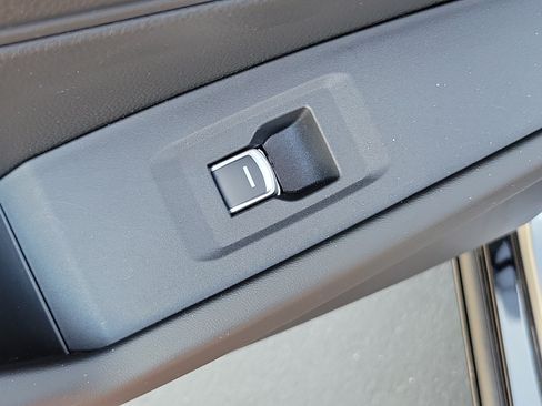 Certified 2024 Honda Accord EX-L image 17