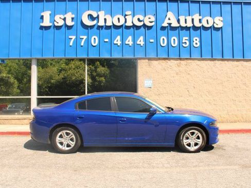 Used 2021 Dodge Charger SXT w/ Leather Interior Group RWD image 8