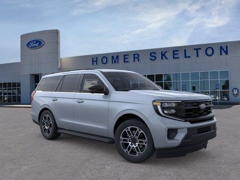 New 2026 Ford Expedition Active AWD/4WD image 7
