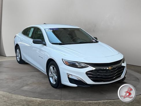 Used 2020 Chevrolet Malibu LS image 1