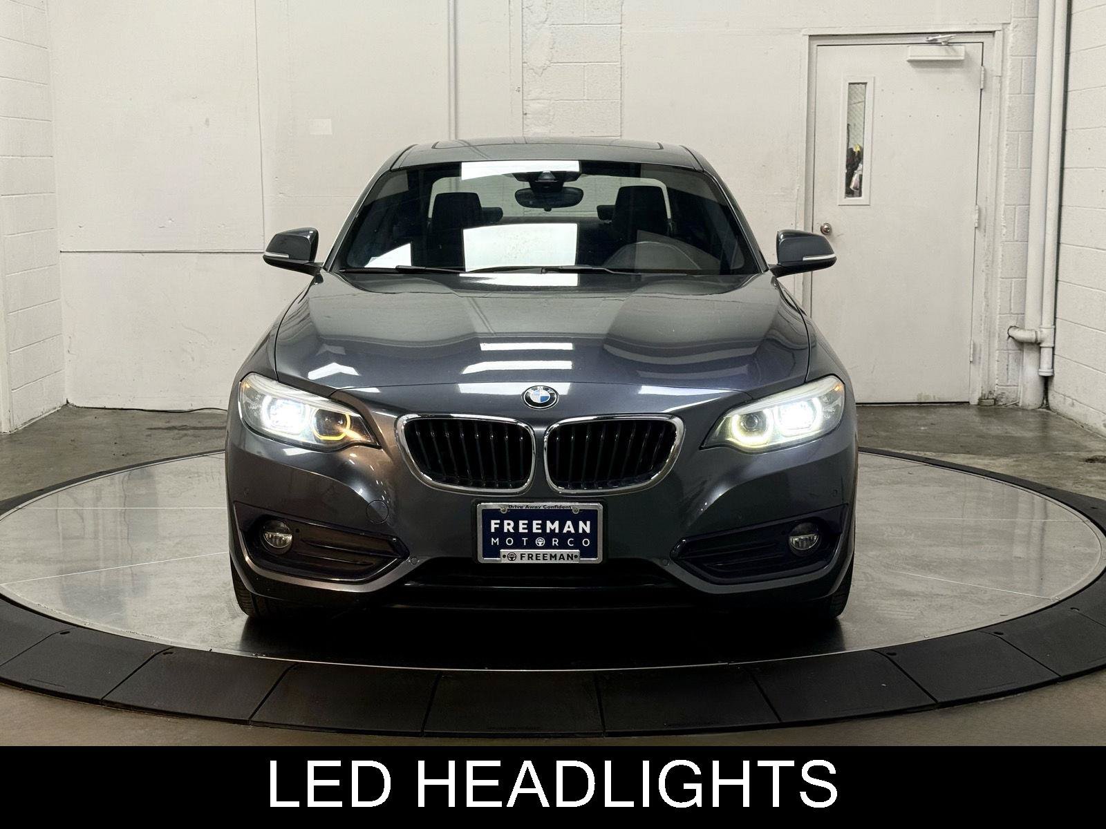 Used 2019 BMW 230i Coupe w/ Premium Package RWD image 3
