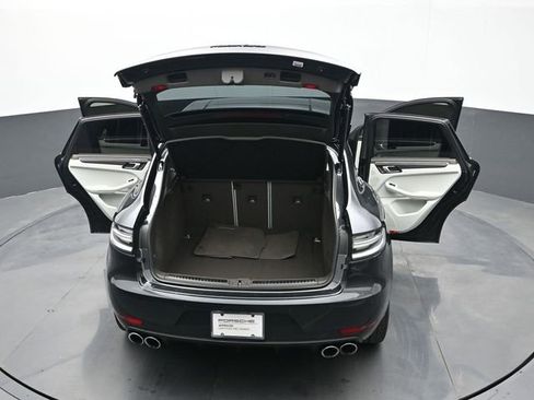 Certified 2021 Porsche Macan Turbo AWD/4WD image 27