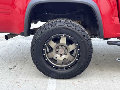 Used 2018 Chevrolet Colorado ZR2 AWD/4WD image 9