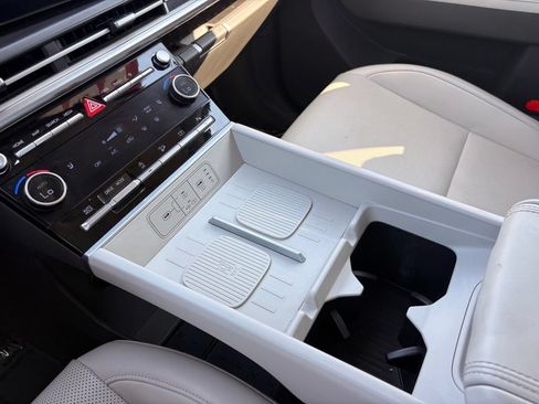 Used 2025 Hyundai Santa Fe SEL FWD image 20