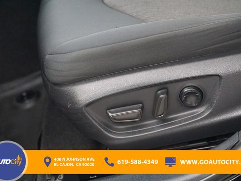 Used 2020 Toyota Camry LE FWD image 17