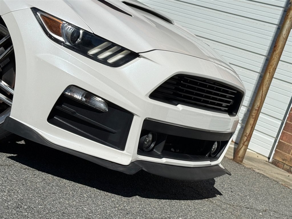 Used 2017 Ford Mustang GT Premium RWD image 30