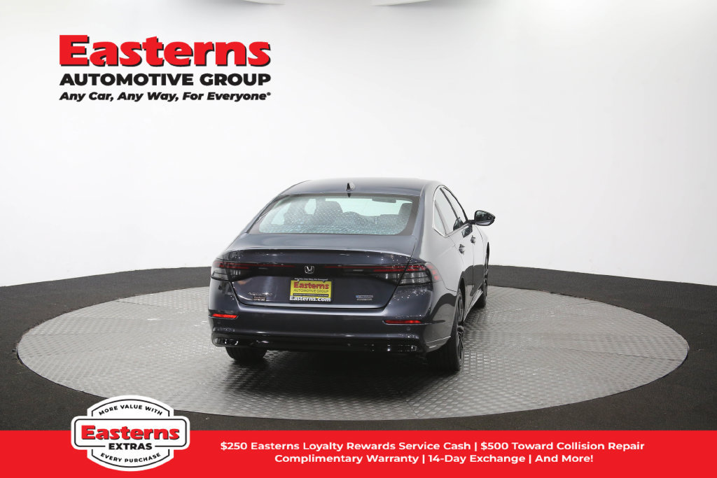 Used 2023 Honda Accord Touring image 42