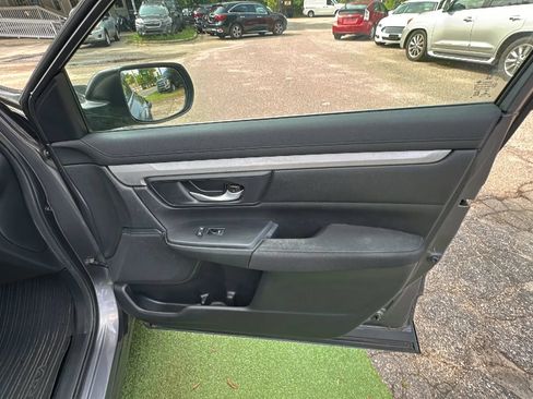 Used 2018 Honda CR-V LX image 22