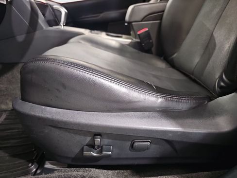 Used 2012 Subaru Outback 2.5i Limited w/ Moonroof Pkg AWD/4WD image 30