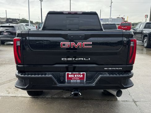 Used 2024 GMC Sierra 2500 Denali w/ Denali Reserve Package AWD/4WD image 9