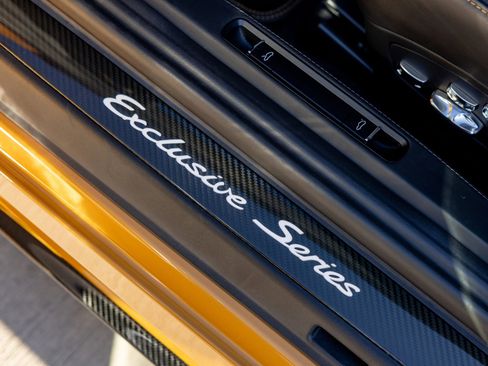 Used 2018 Porsche 911 Turbo S image 21