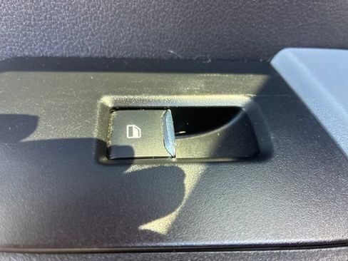 Used 2024 Ford F550 4x4 Crew Cab Super Duty image 17