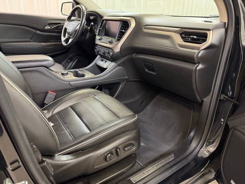 Used 2022 GMC Acadia Denali w/ Black Diamond Edition image 30
