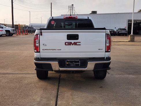 Certified 2018 GMC Canyon SLT w/ Driver Alert Package image 7