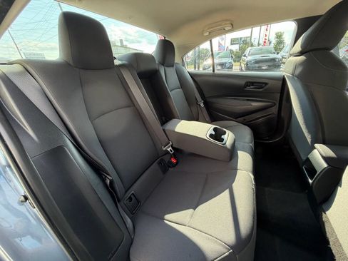 Used 2022 Toyota Corolla LE FWD image 50