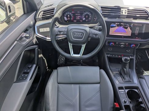 Used 2025 Audi Q3 2.0T Premium AWD/4WD image 16
