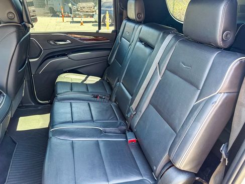 Certified 2021 Cadillac Escalade ESV Premium Luxury w/ Driver Assist Tech Package AWD/4WD image 41