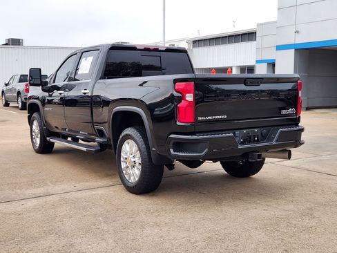 Used 2023 Chevrolet Silverado 2500 High Country image 8