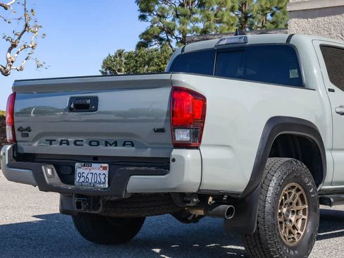 Used 2023 Toyota Tacoma Trail Edition w/ Trail Edition image 6