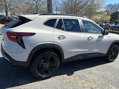 New 2026 Chevrolet Trax ACTIV image 5