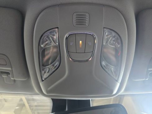 Used 2022 Jeep Compass Limited AWD/4WD image 14