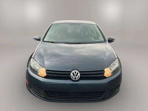Used 2013 Volkswagen Golf 4-Door FWD image 2