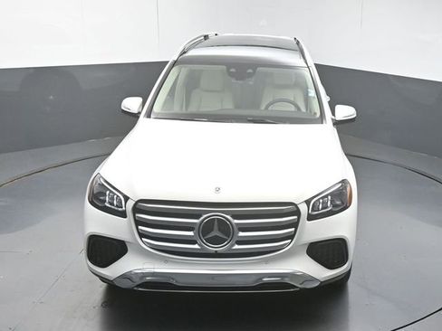 Used 2026 Mercedes-Benz GLS 450 4MATIC image 47