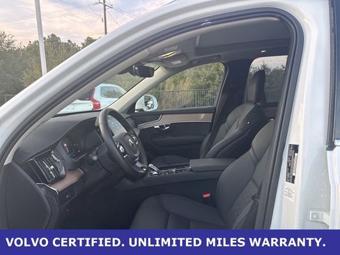 Certified 2025 Volvo XC90 B6 Plus image 19