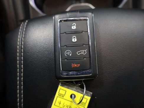 Used 2023 Jeep Grand Cherokee Altitude image 28