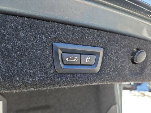 Used 2019 BMW 530i xDrive w/ Convenience Package image 30