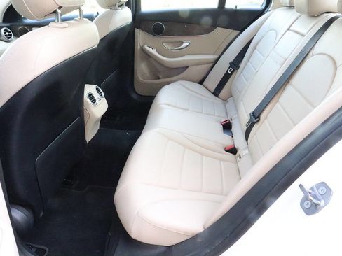 Used 2019 Mercedes-Benz C 300 Sedan image 10