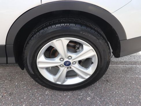 Used 2015 Ford Escape SE FWD image 14
