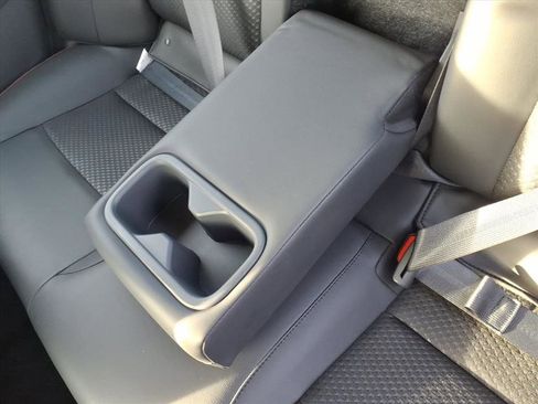 New 2025 Nissan Altima 2.5 SR image 30