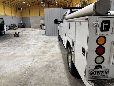 Used 2017 Ford F350 XL w/ Power Equipment Group image 9