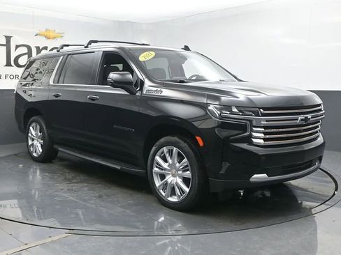 Used 2021 Chevrolet Suburban High Country AWD/4WD image 6