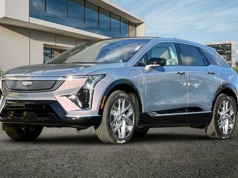 New 2026 Cadillac Optiq Luxury 1 image 8