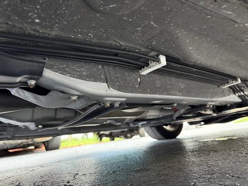 Used 2014 MAZDA MAZDA5 Sport image 30