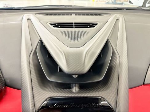 Used 2024 Lamborghini Revuelto AWD/4WD image 23
