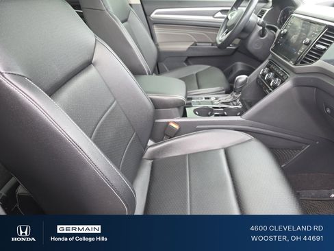 Used 2021 Volkswagen Atlas SEL R-Line image 31