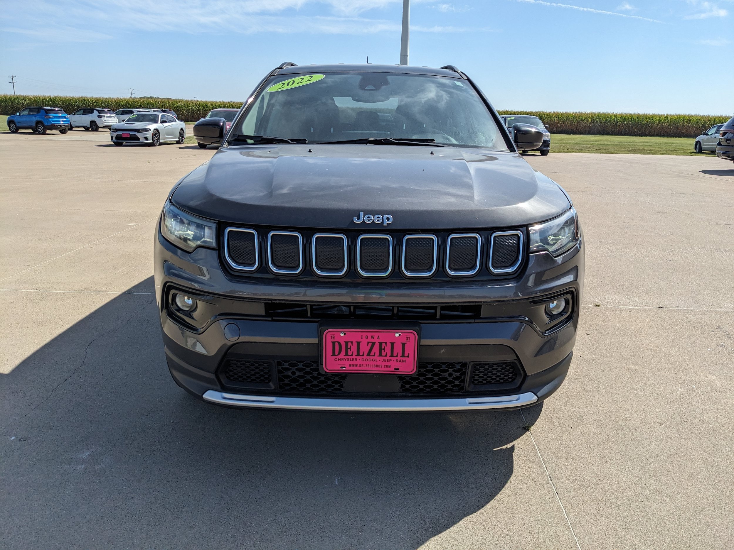 Used 2022 Jeep Compass Limited AWD/4WD image 3