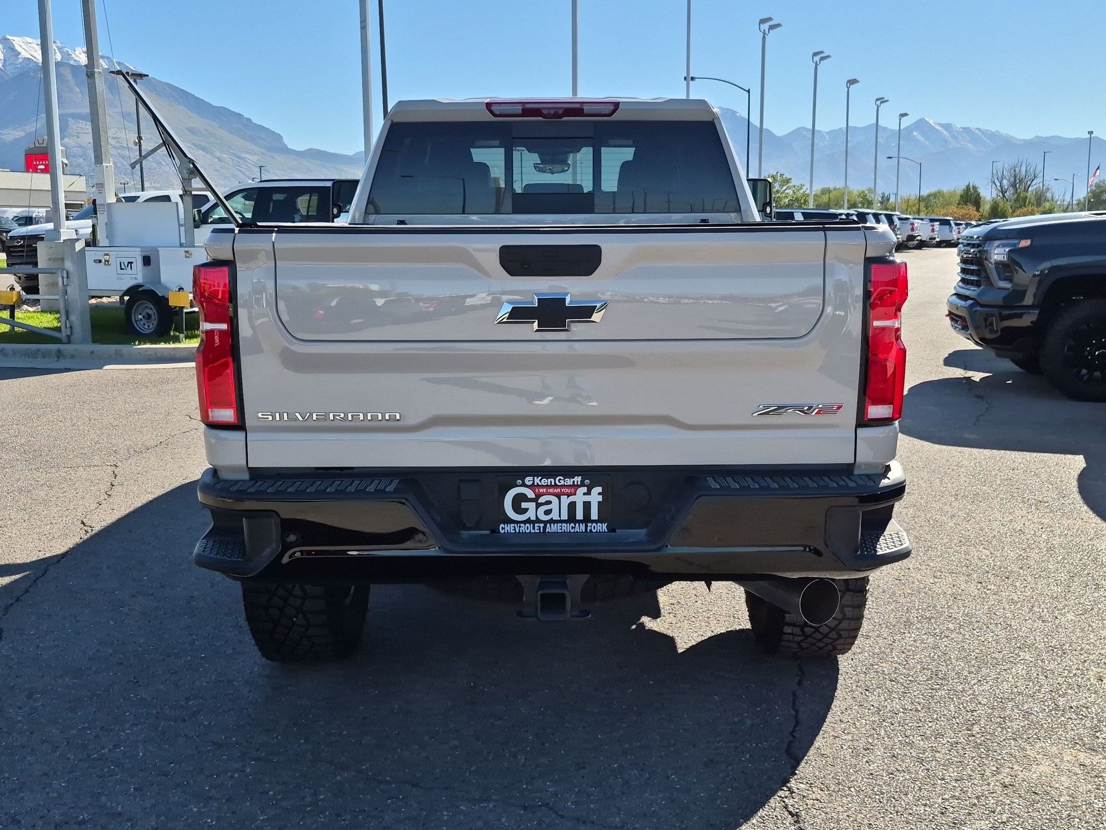 Used 2026 Chevrolet Silverado 2500 ZR2 AWD/4WD image 4