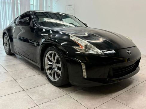 Used 2014 Nissan 370Z Touring image 1
