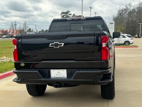 Used 2025 Chevrolet Silverado 1500 ZR2 w/ Technology Package image 4