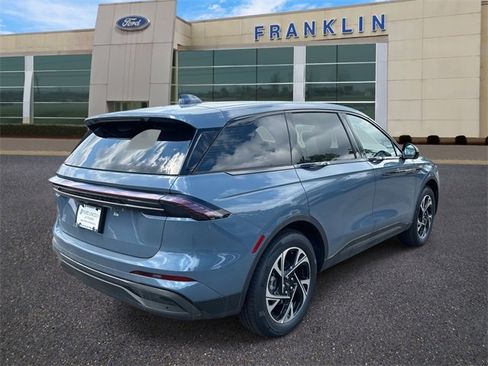 New 2025 Lincoln Nautilus Premier w/ Equipment Group 102A image 7