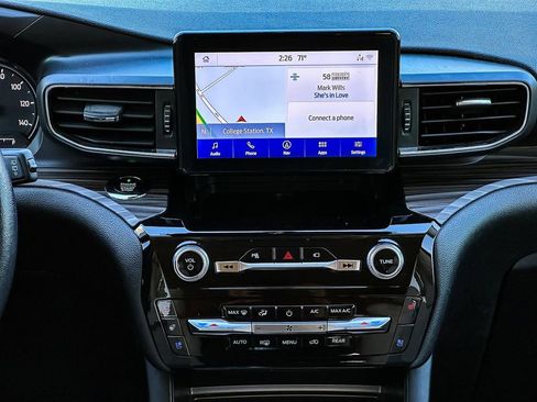 Used 2021 Ford Explorer Limited w/ Equipment Group 301A image 30