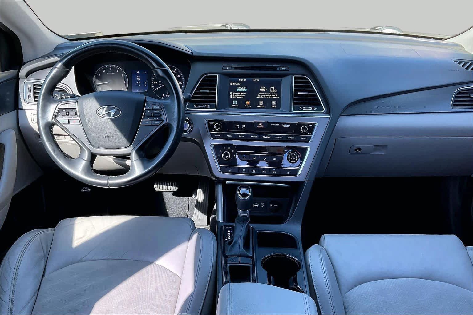 Used 2017 Hyundai Sonata Sport w/ Value Edition Package 02 FWD image 16